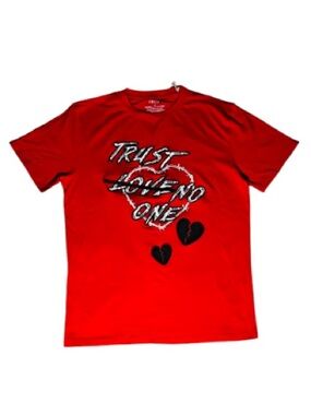 Focus NWT Men's Red Graphic Short-Sleeve Tee - Trust No One Design
